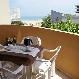 Domus 4* Rimini