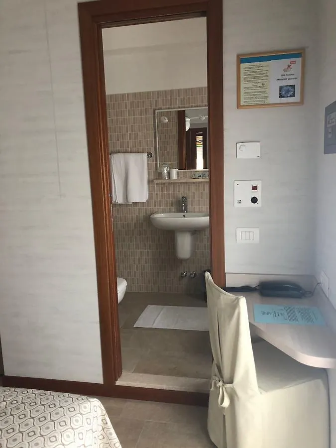 **  Hotel Fiordaliso Sirmione Olaszország